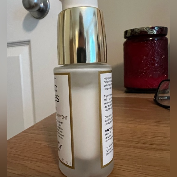 Sunday Riley Good Genes - Picture 2 of 2